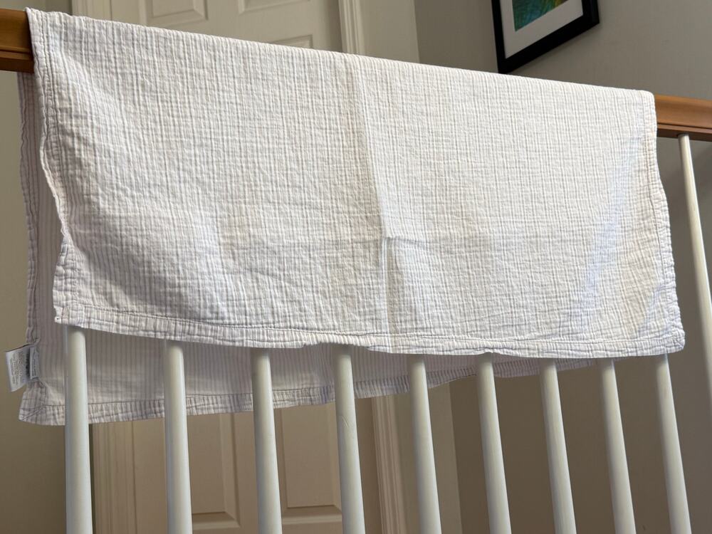 Restoration Hardware Baby & Child Gauze Cotton Baby Blanket White Pink‎ Stripe